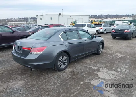 2011 Honda Accord 2.4 Lx z USA, uszkodzony, nr VIN 1HGCP2E38BA106332